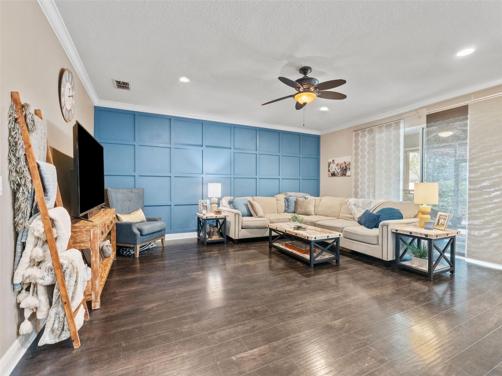 2914 CYPRESS BOWL RD