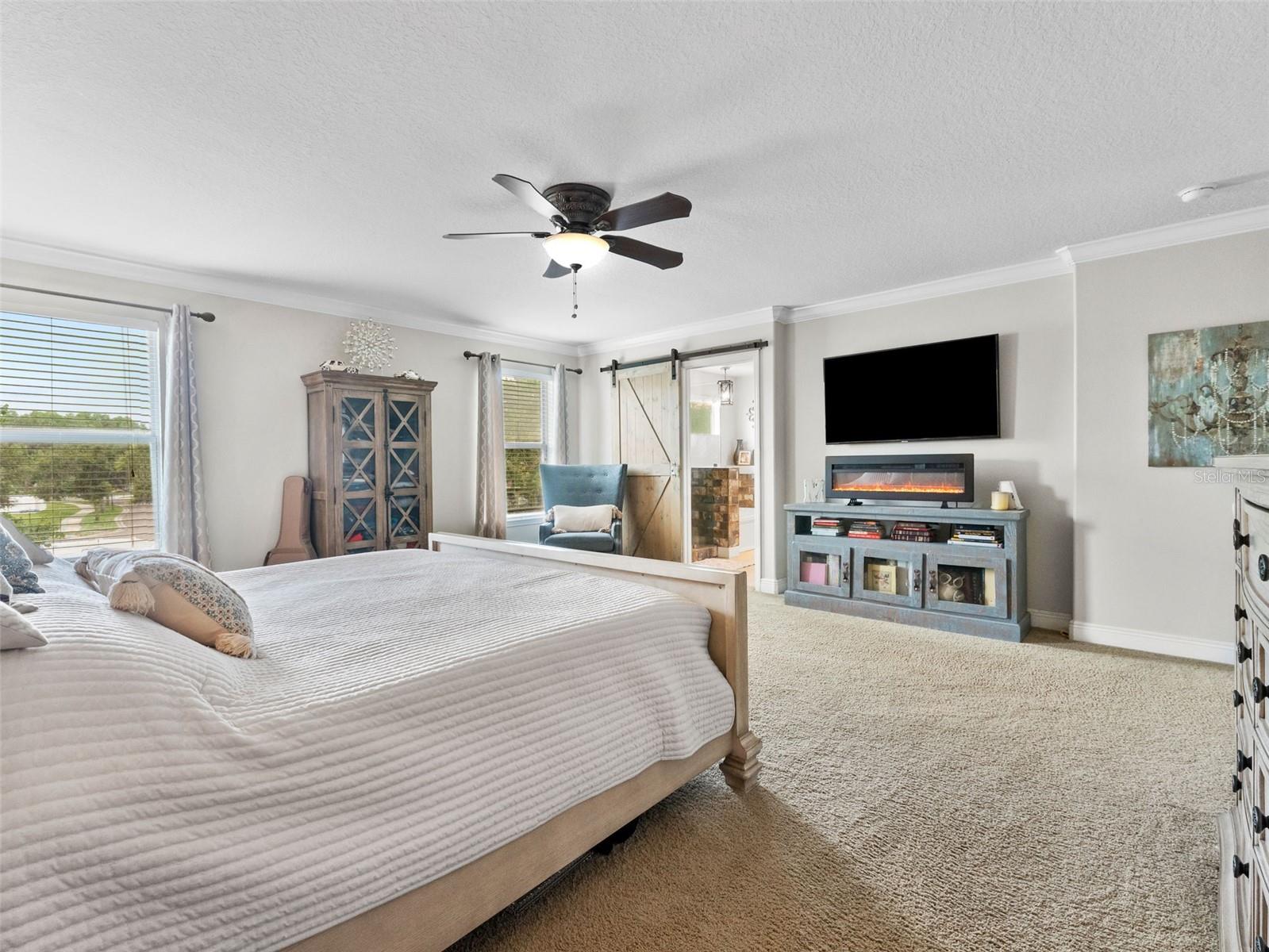 2914 CYPRESS BOWL RD