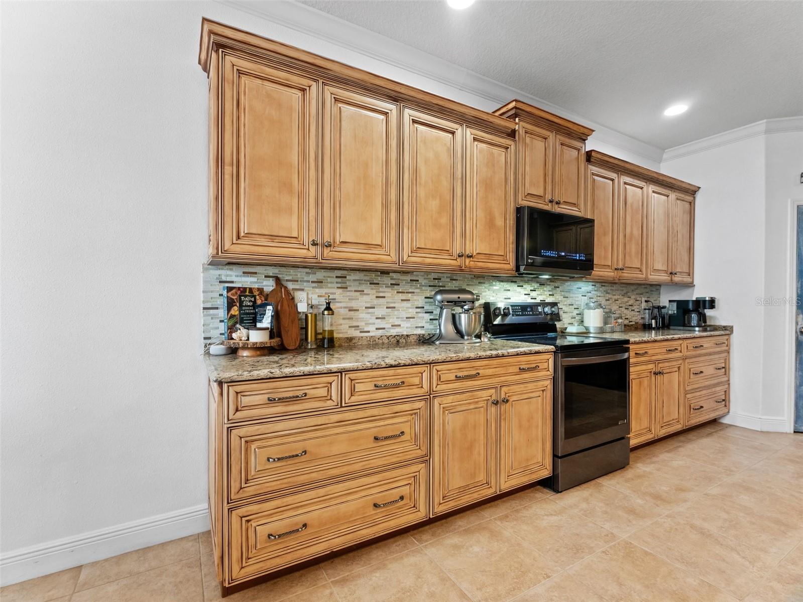 2914 CYPRESS BOWL RD