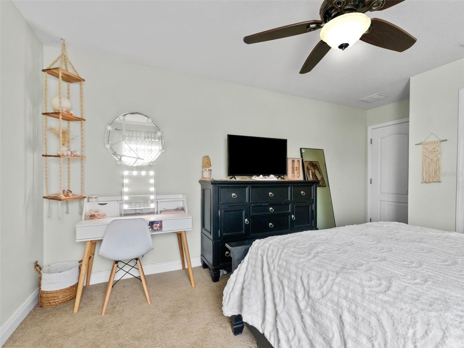 2914 CYPRESS BOWL RD