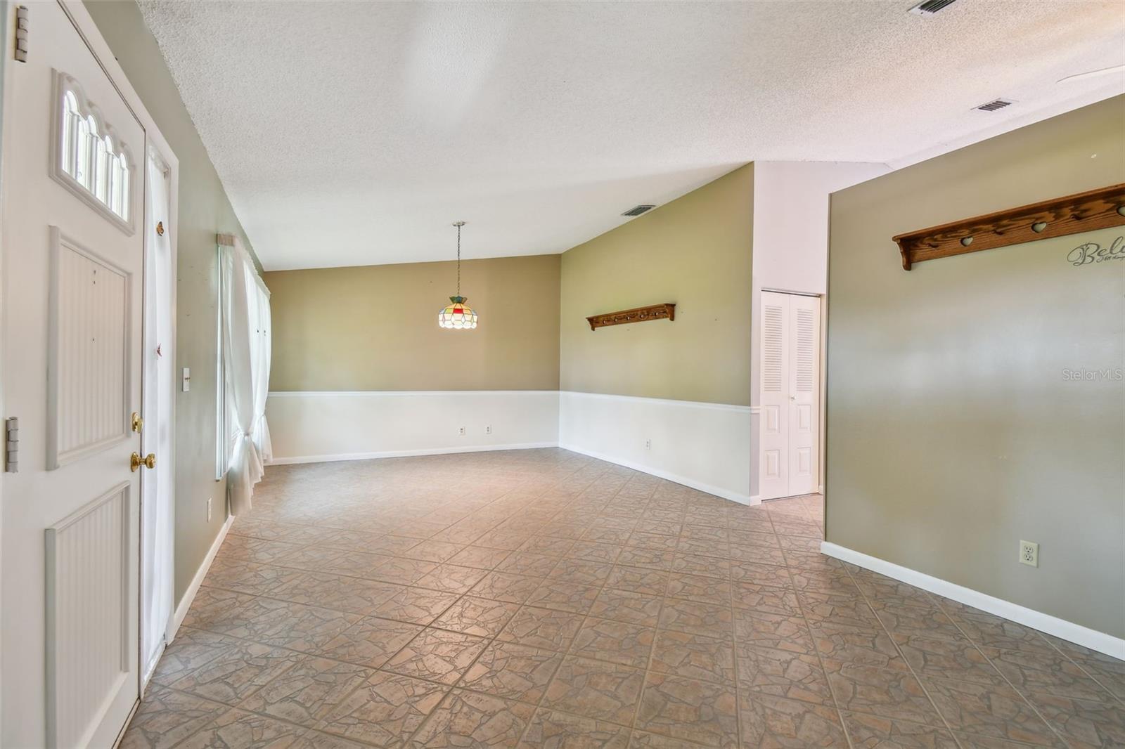 2200 MARSHALL DR
