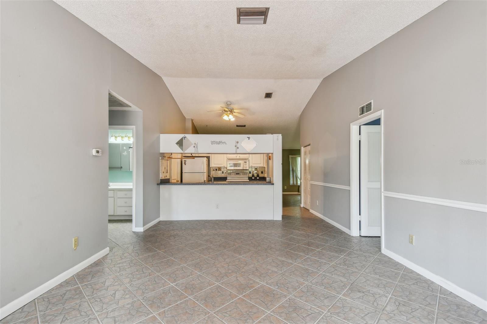 2200 MARSHALL DR