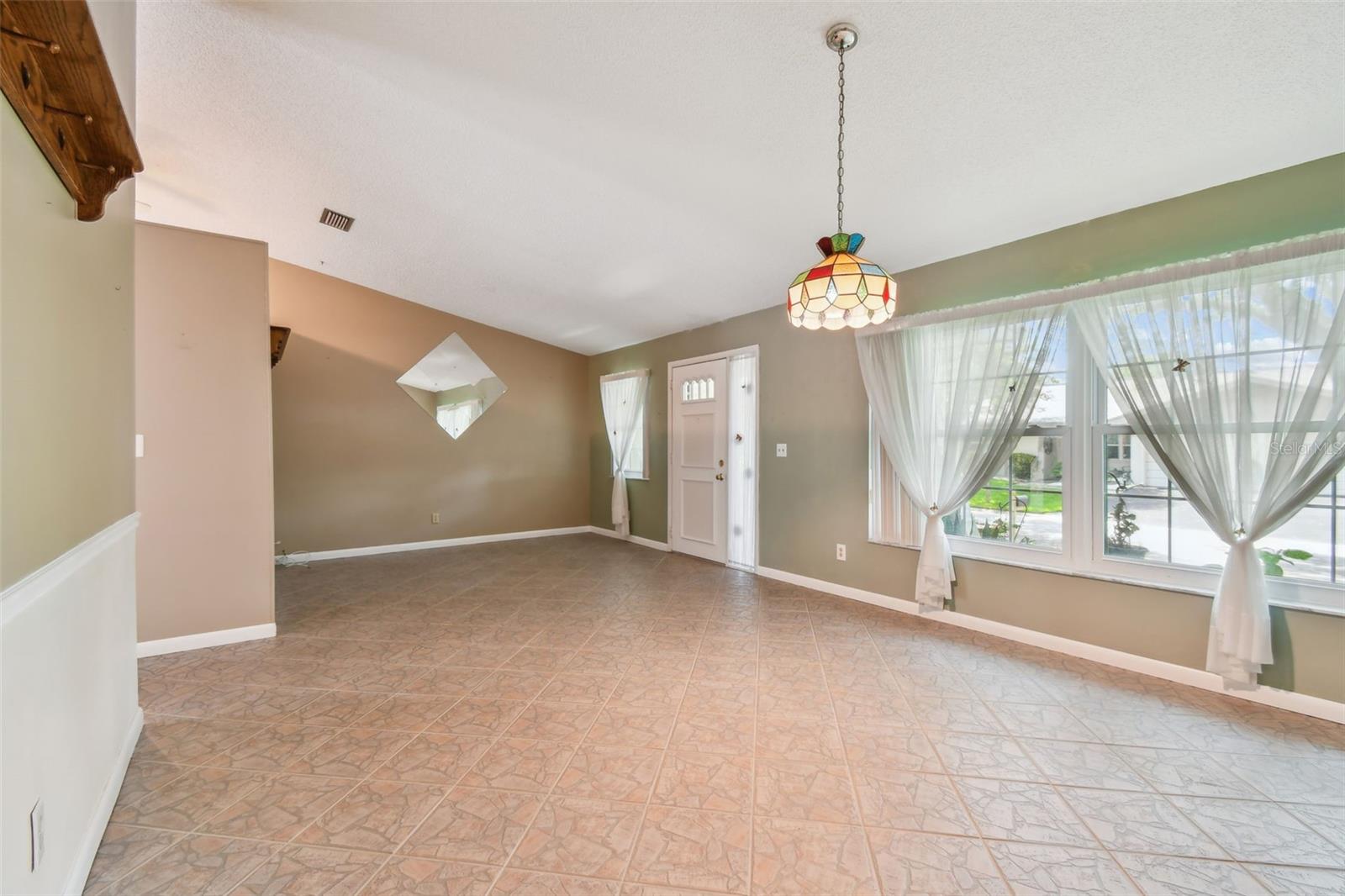 2200 MARSHALL DR