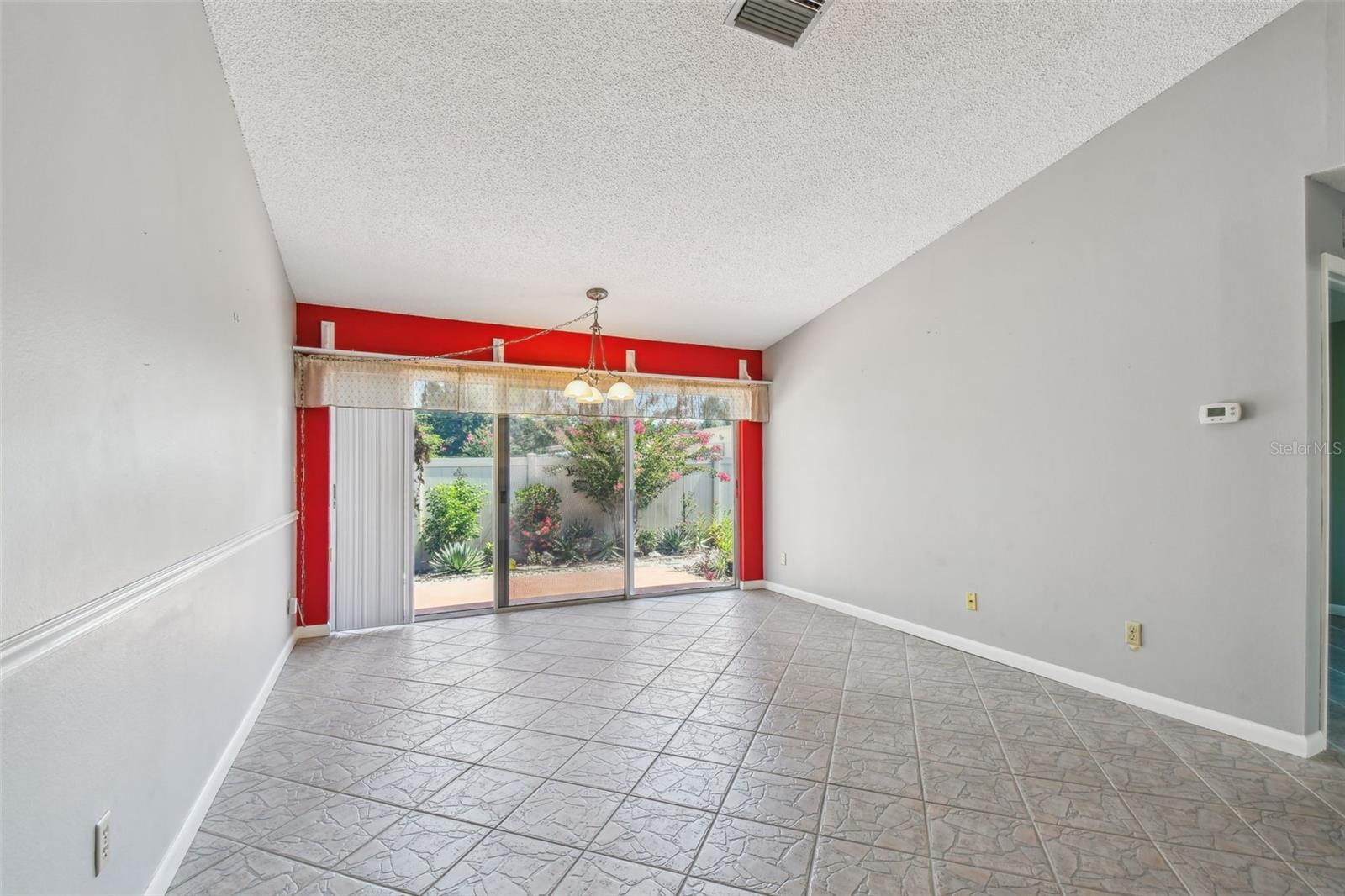 2200 MARSHALL DR