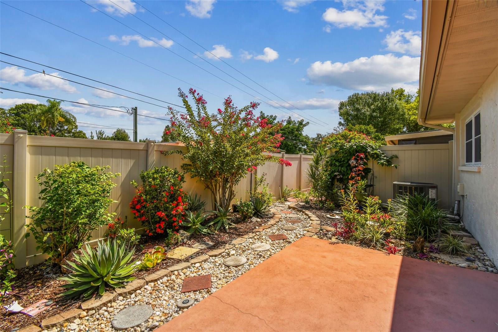 2200 MARSHALL DR