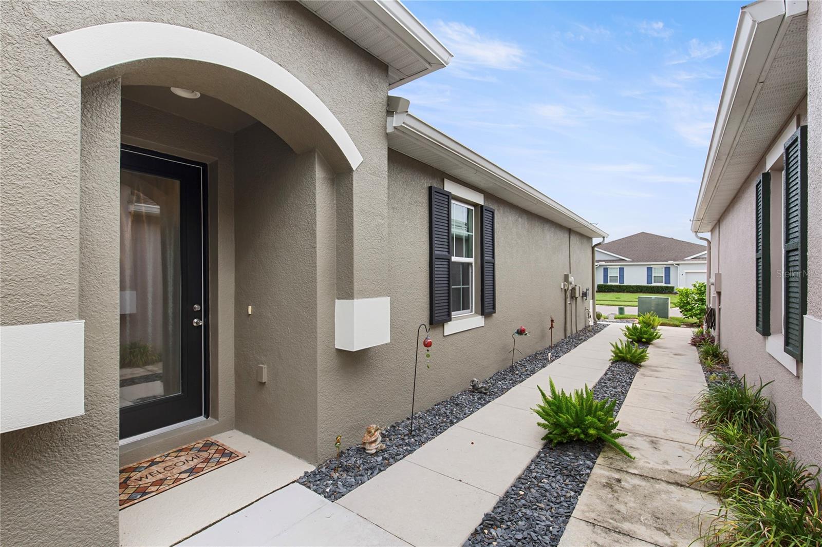 10417 HERON HIDEAWAY LOOP
