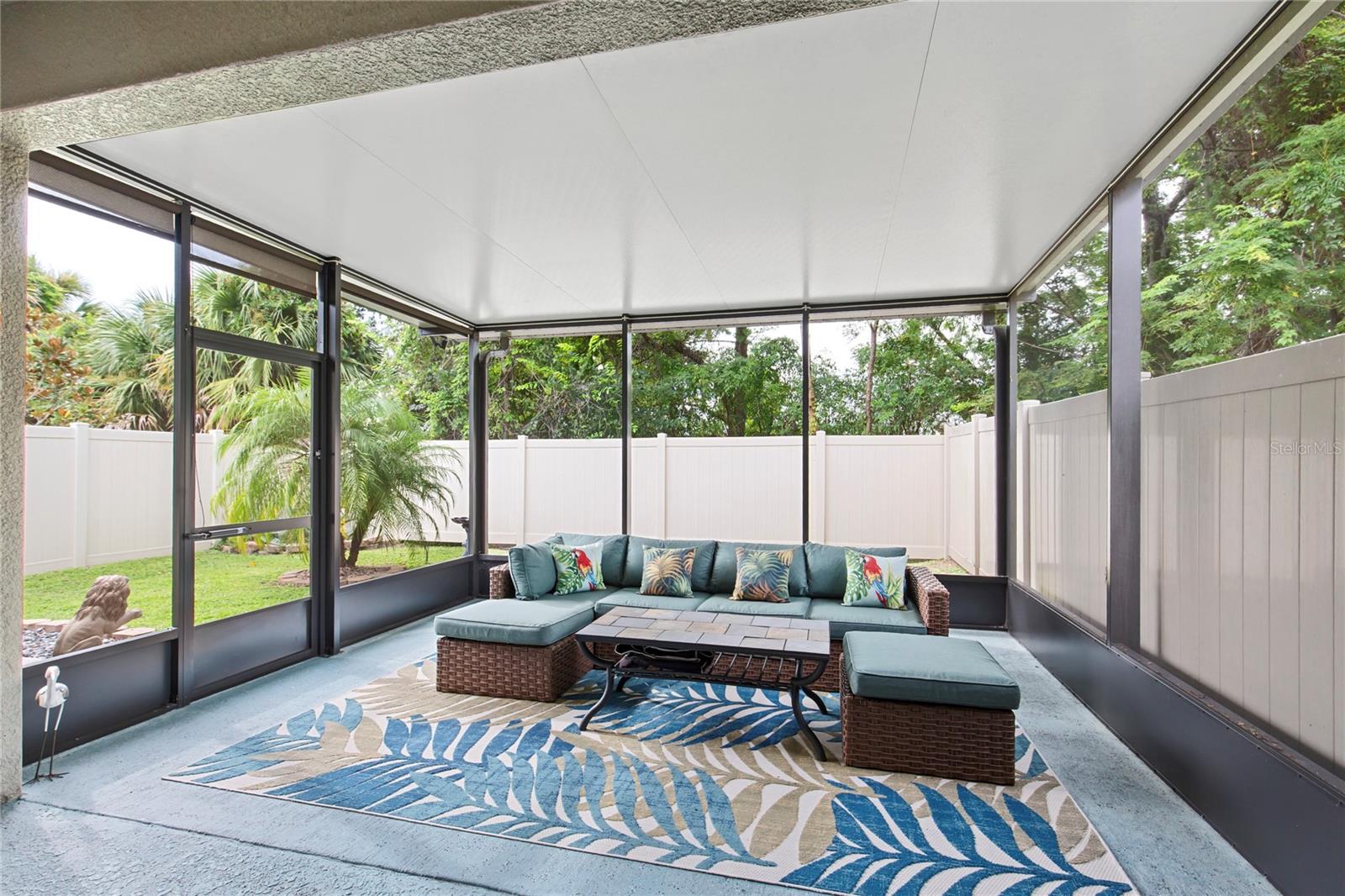 10417 HERON HIDEAWAY LOOP