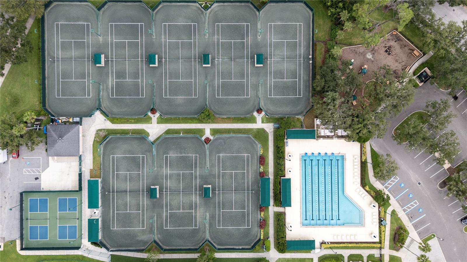 10209 WATERSIDE OAKS DR