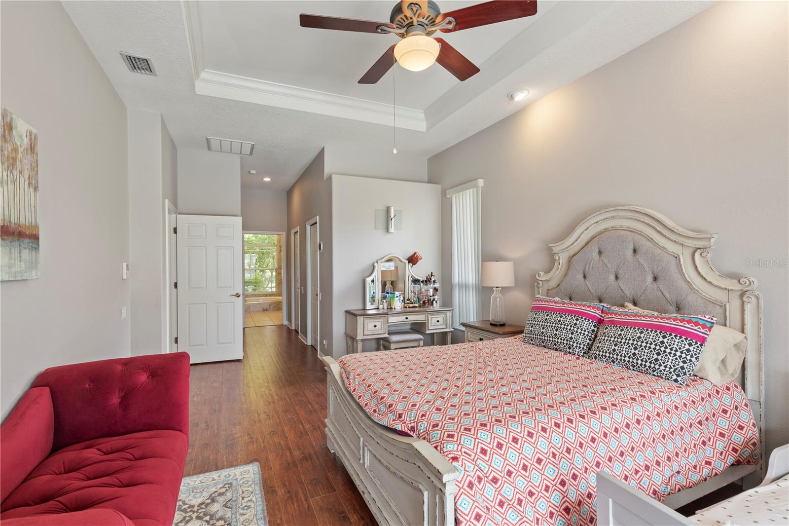 10209 WATERSIDE OAKS DR