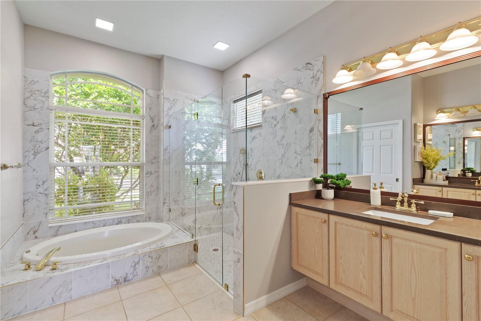 10209 WATERSIDE OAKS DR