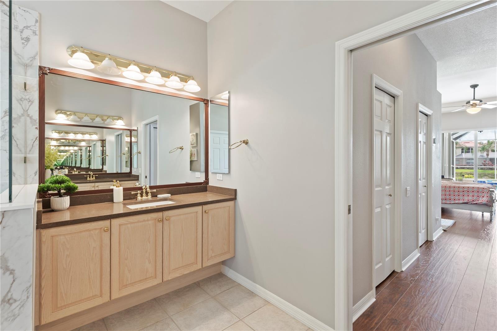 10209 WATERSIDE OAKS DR