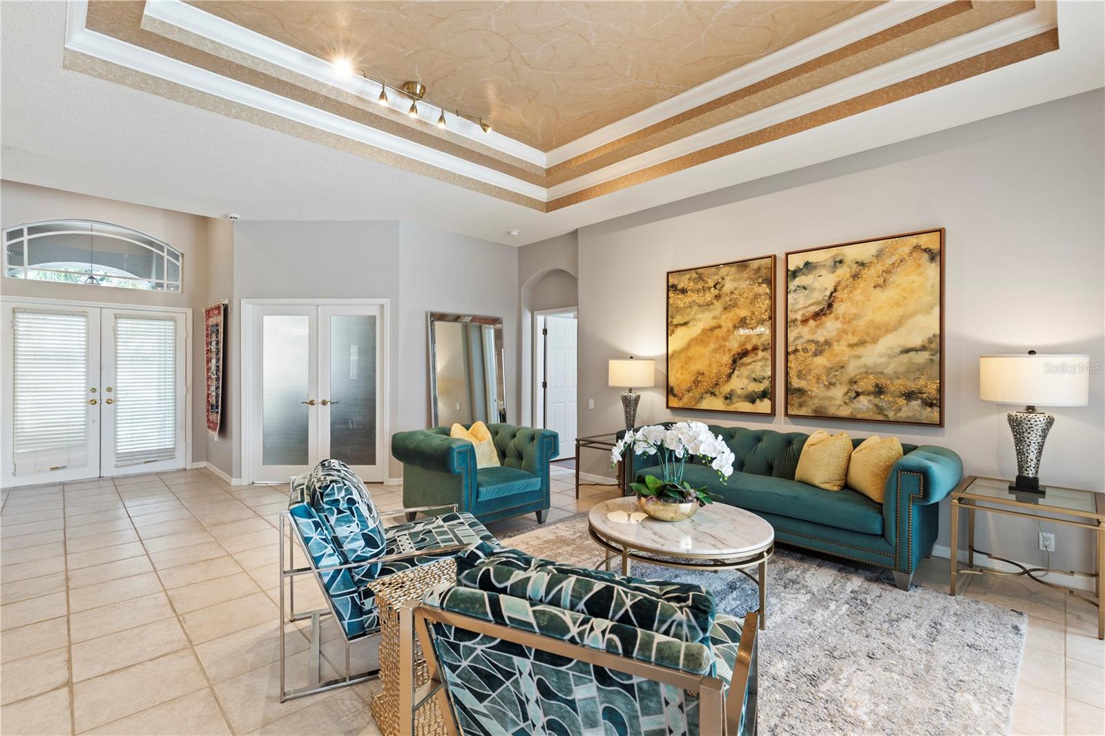 10209 WATERSIDE OAKS DR