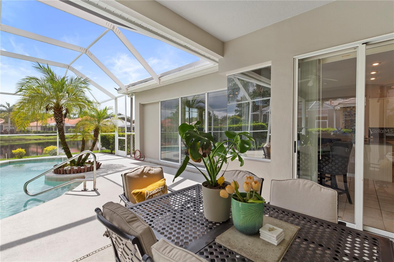 10209 WATERSIDE OAKS DR