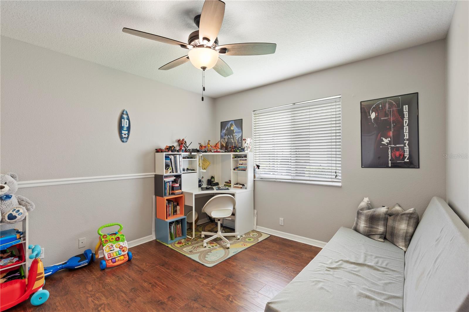 10209 WATERSIDE OAKS DR