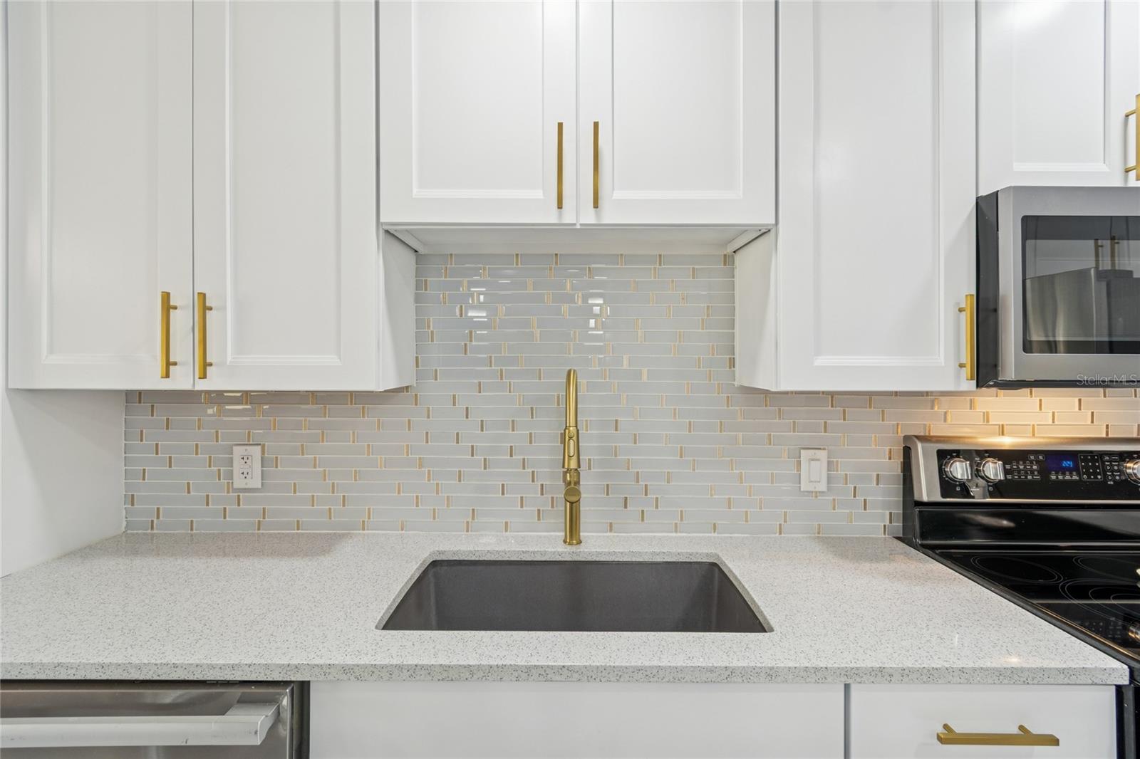 14603 VILLAGE GLEN CIR