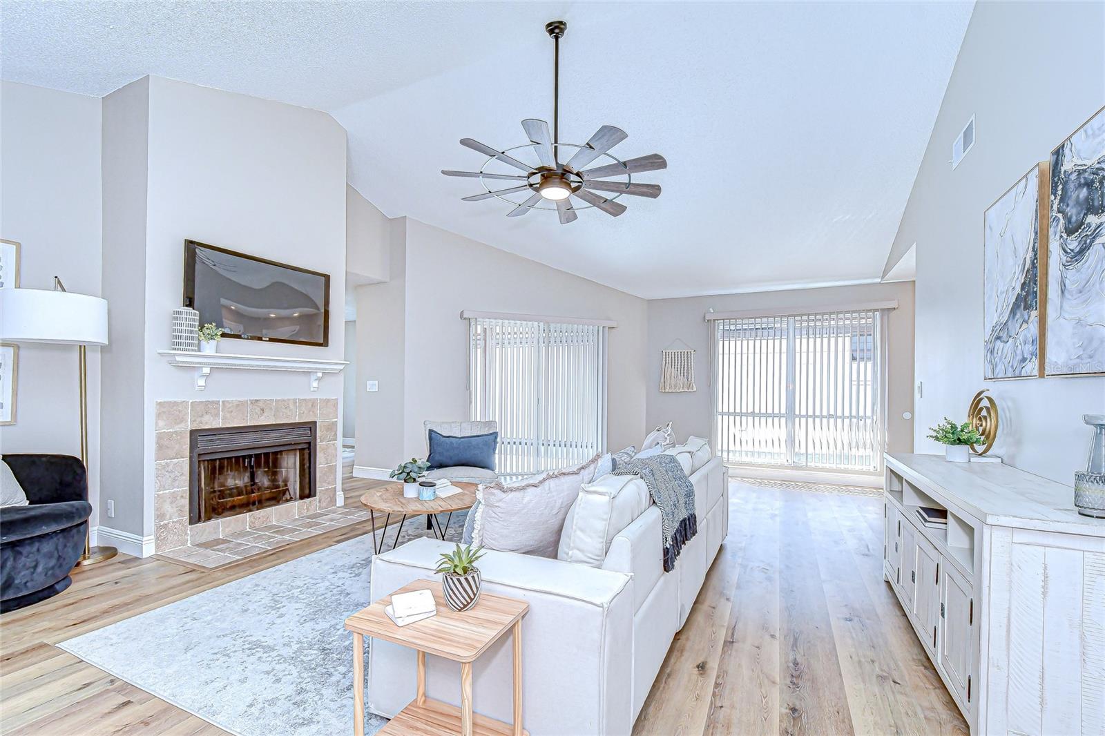 10825 VENICE CIR