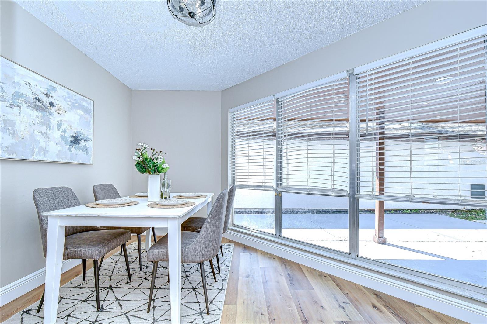 10825 VENICE CIR