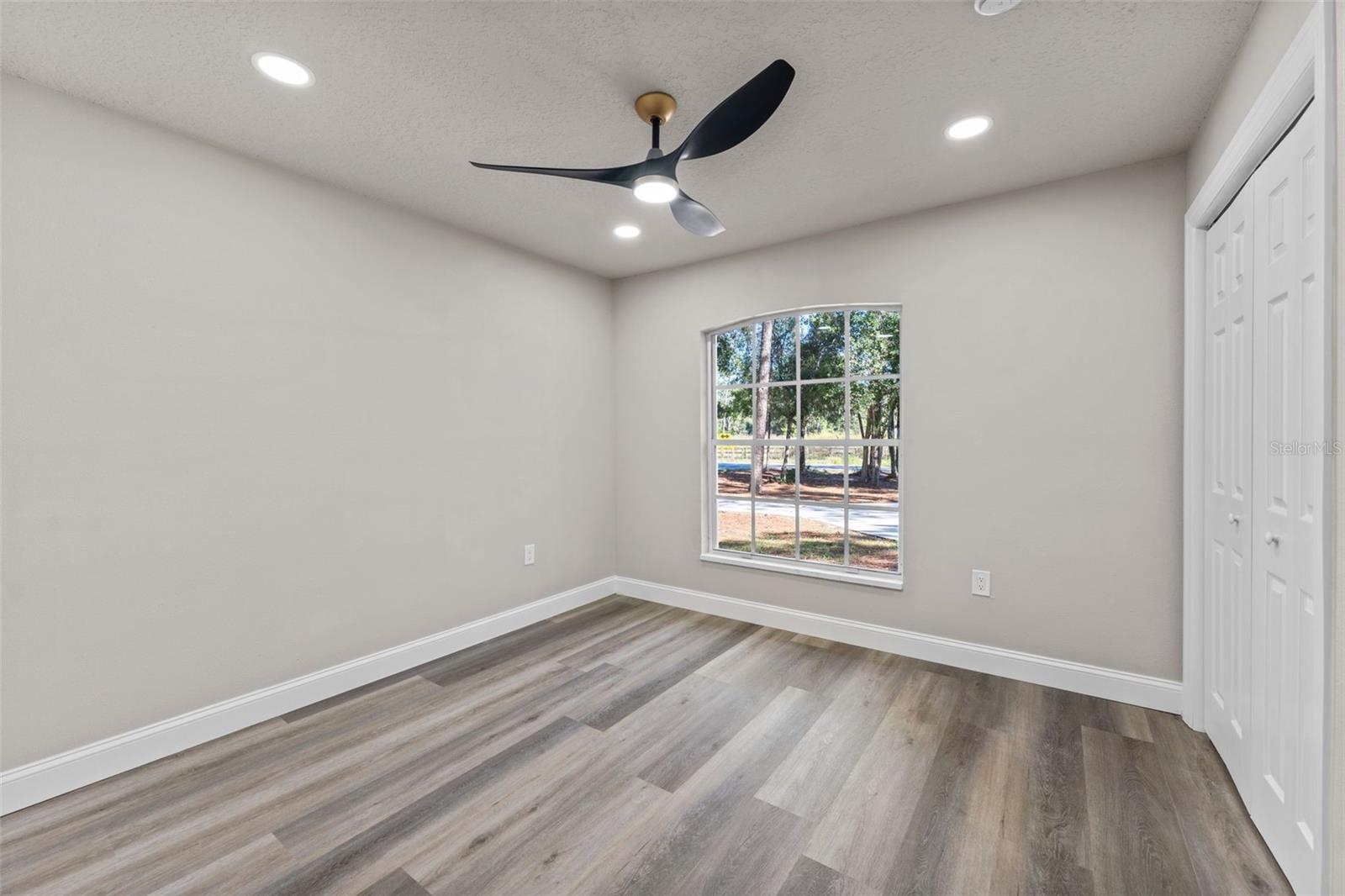 27944 GREEN WILLOW RUN