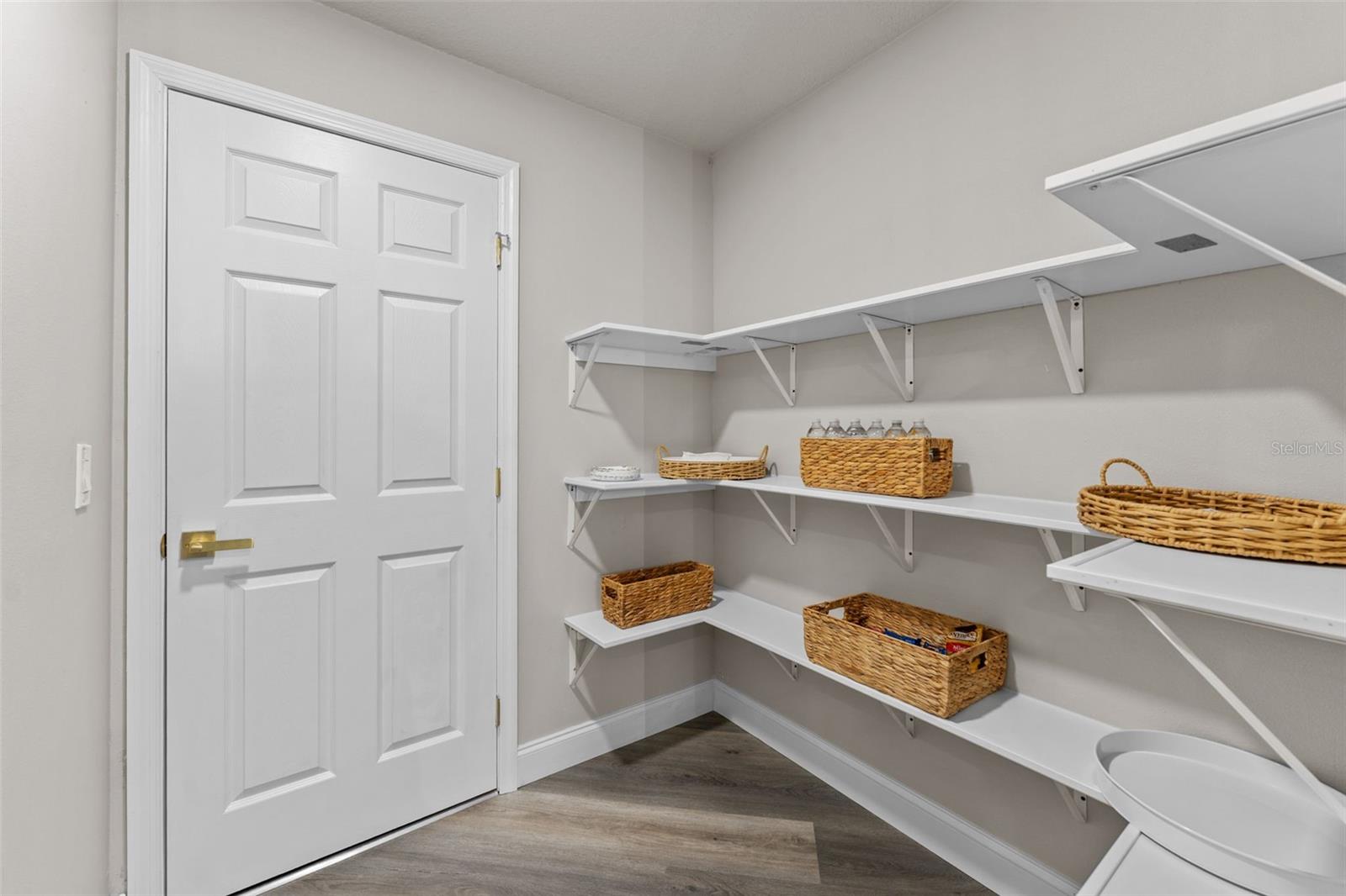 27944 GREEN WILLOW RUN