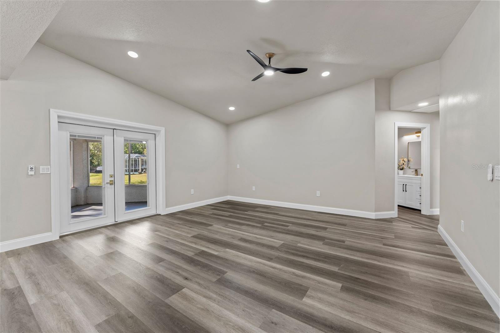 27944 GREEN WILLOW RUN