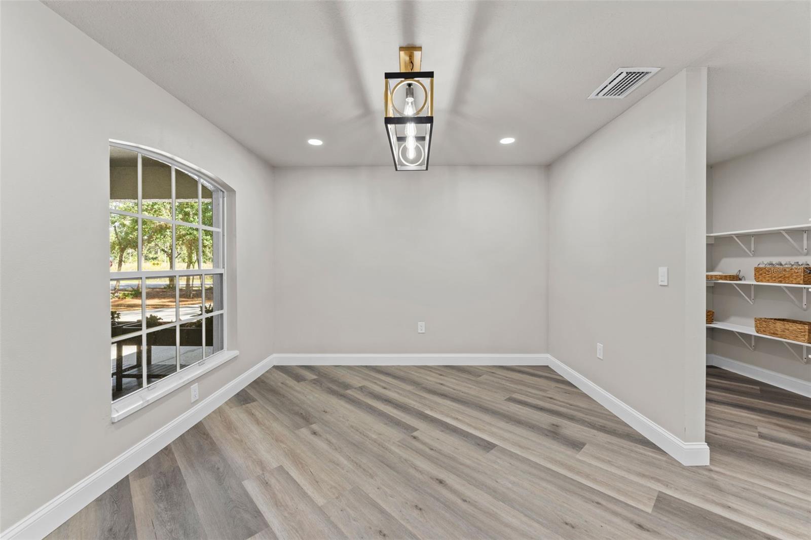 27944 GREEN WILLOW RUN