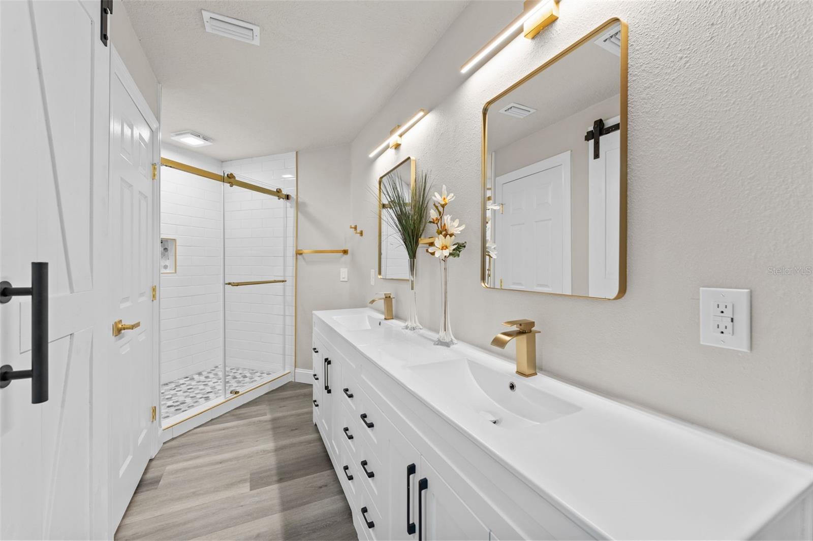 27944 GREEN WILLOW RUN