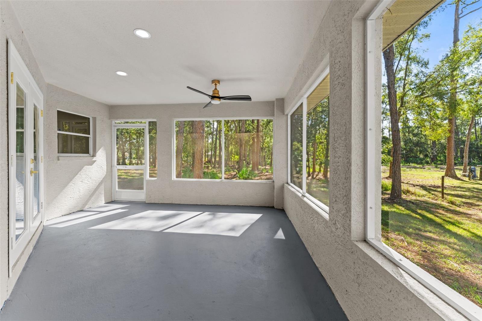 27944 GREEN WILLOW RUN