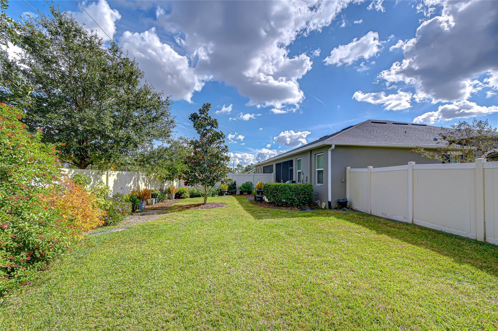 10497 HERON HIDEAWAY LOOP