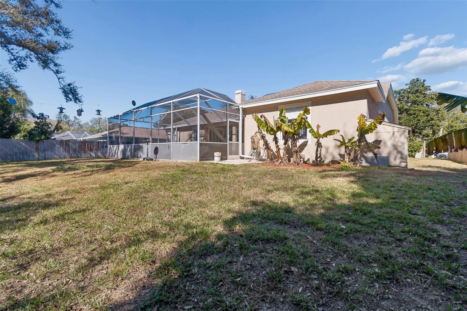 928 OAKVIEW RD