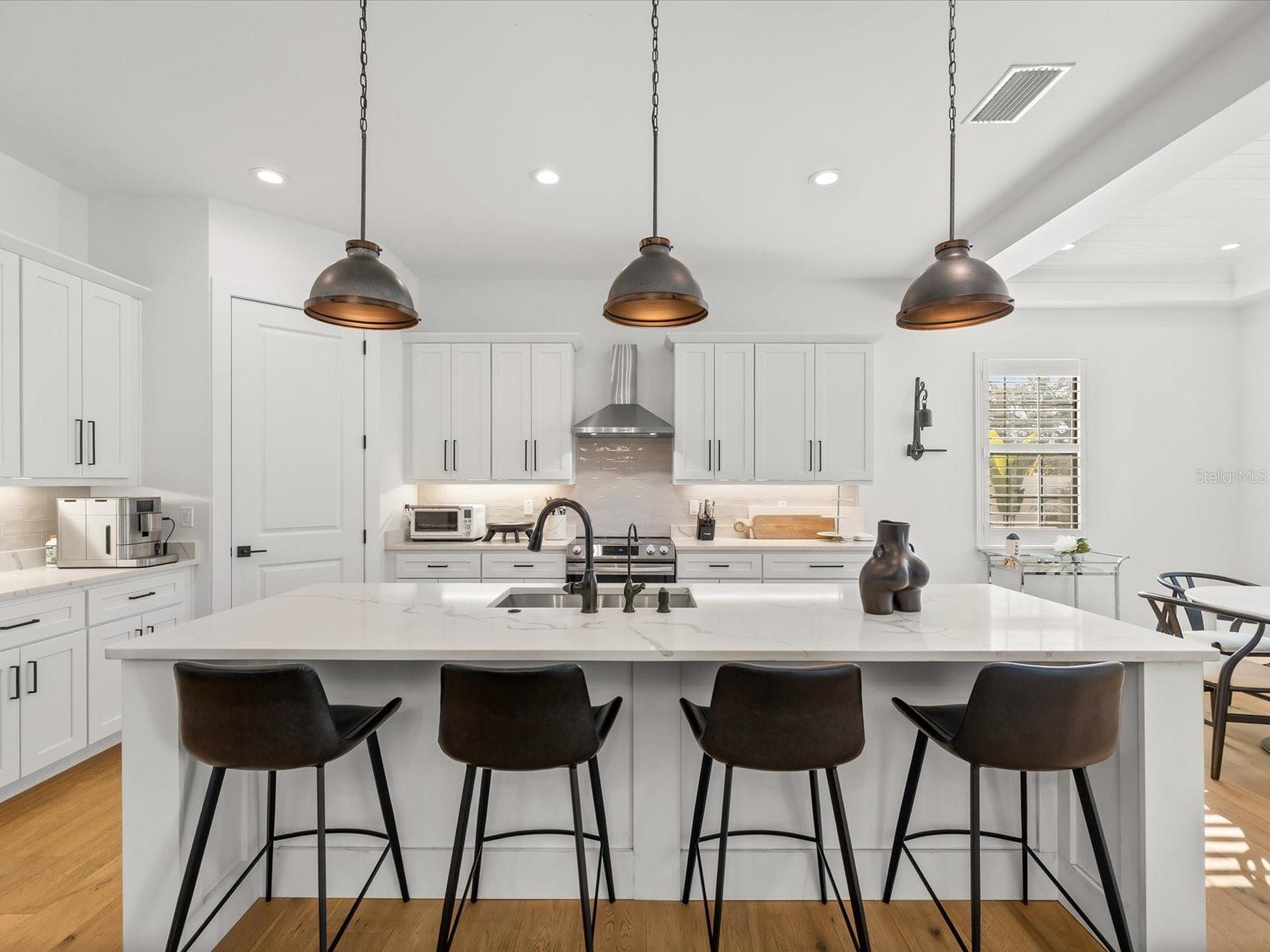 3508 W EUCLID AVE