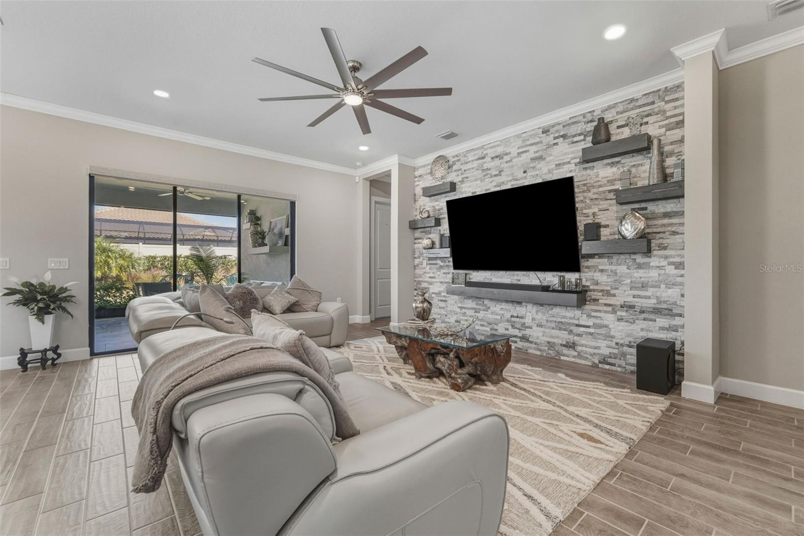 4951 FRECCIA LOOP