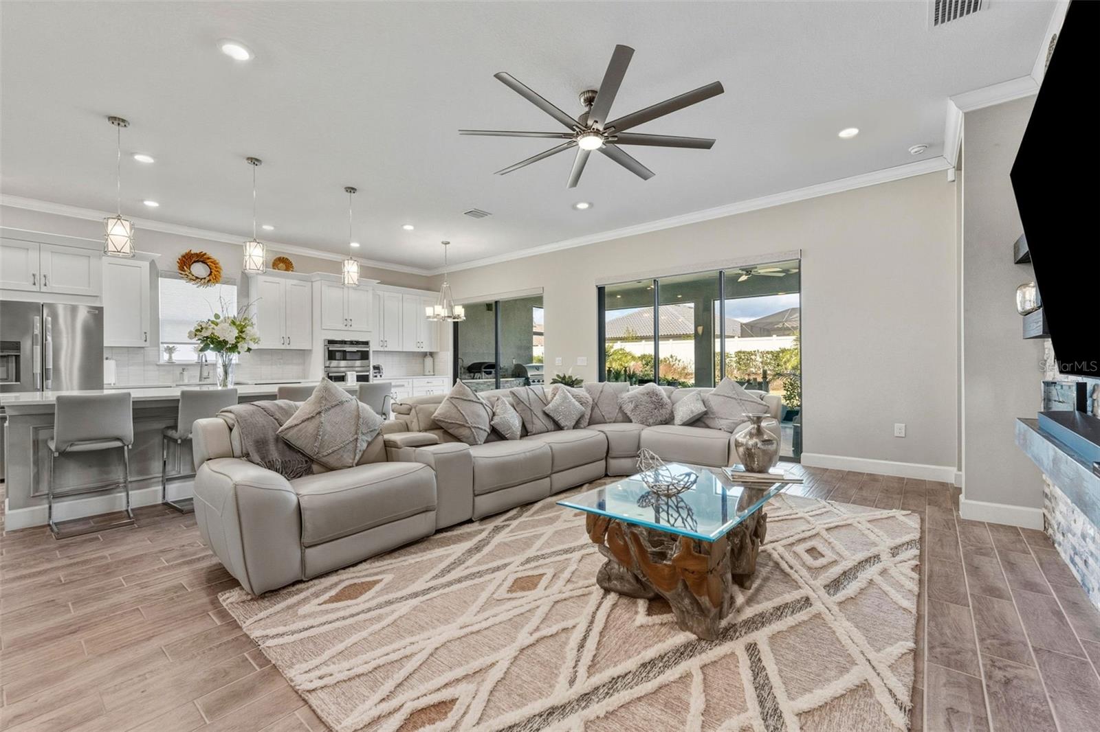 4951 FRECCIA LOOP