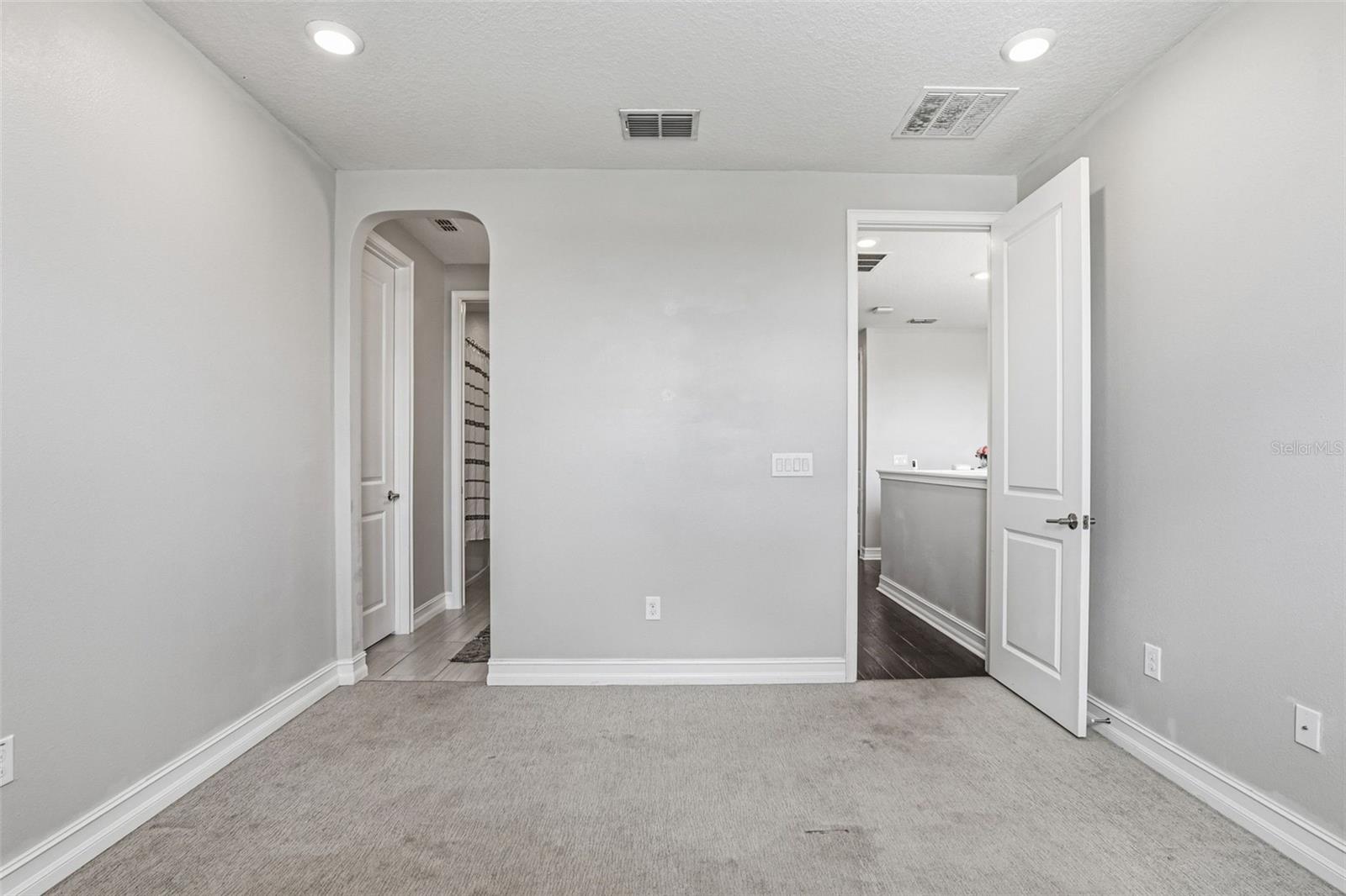 5026 TIVOLI DR