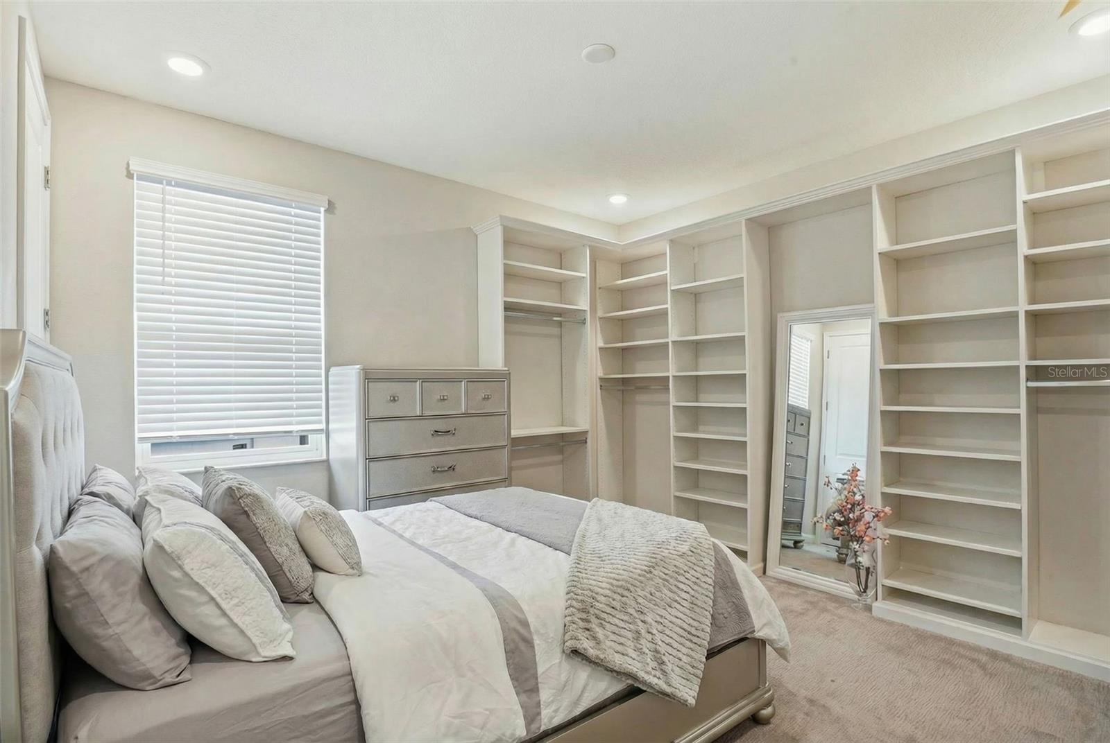5026 TIVOLI DR