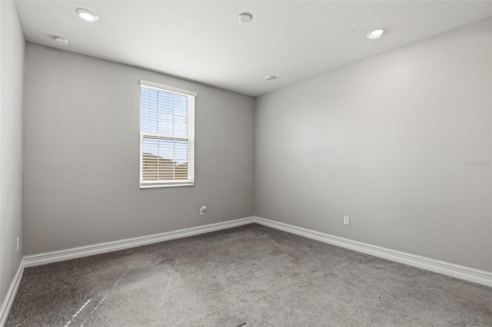 5026 TIVOLI DR