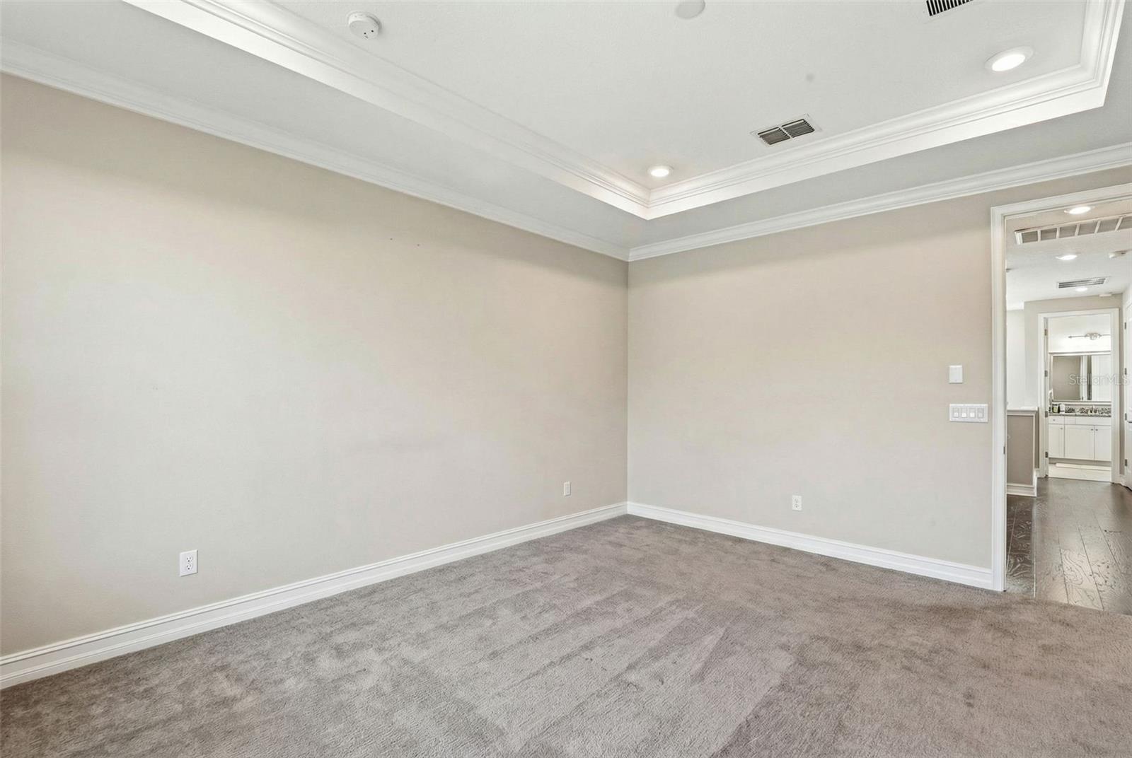 5026 TIVOLI DR