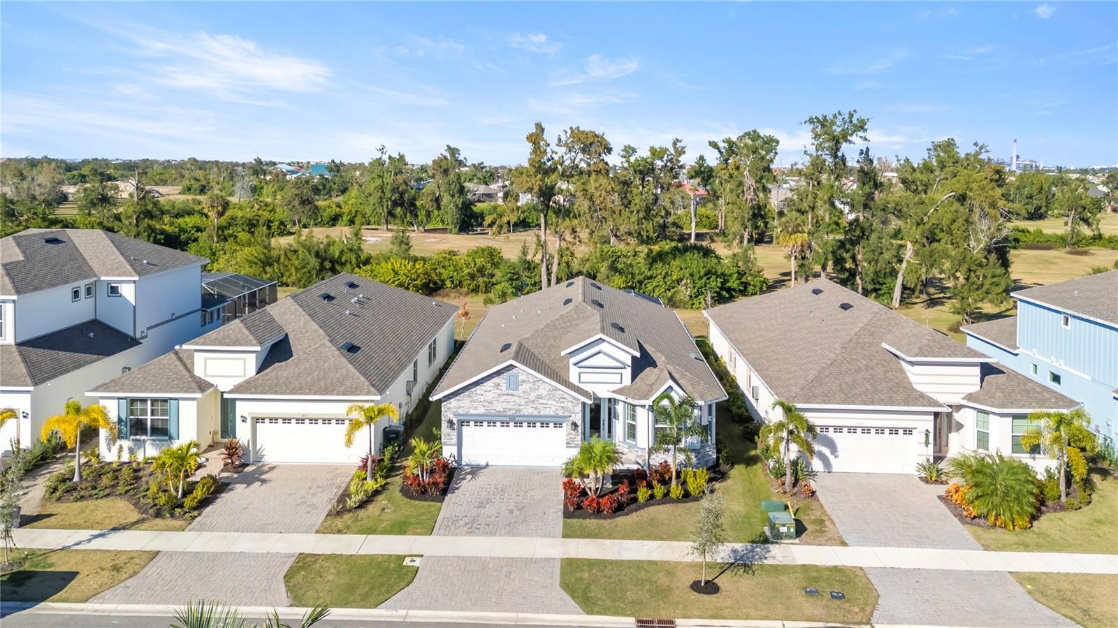 1009 SIGNET DR
