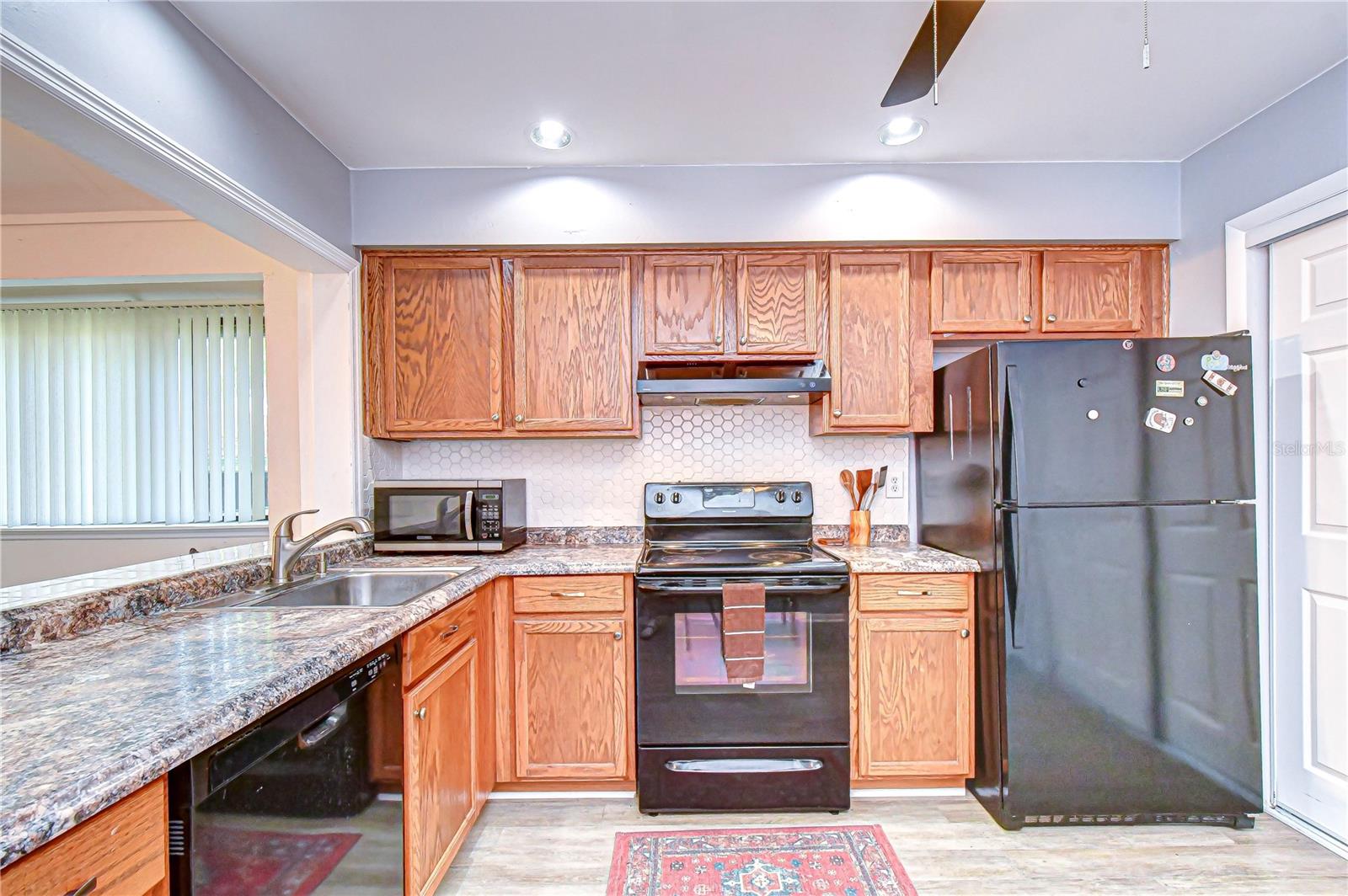 13402 PINE LAKE WAY #202B