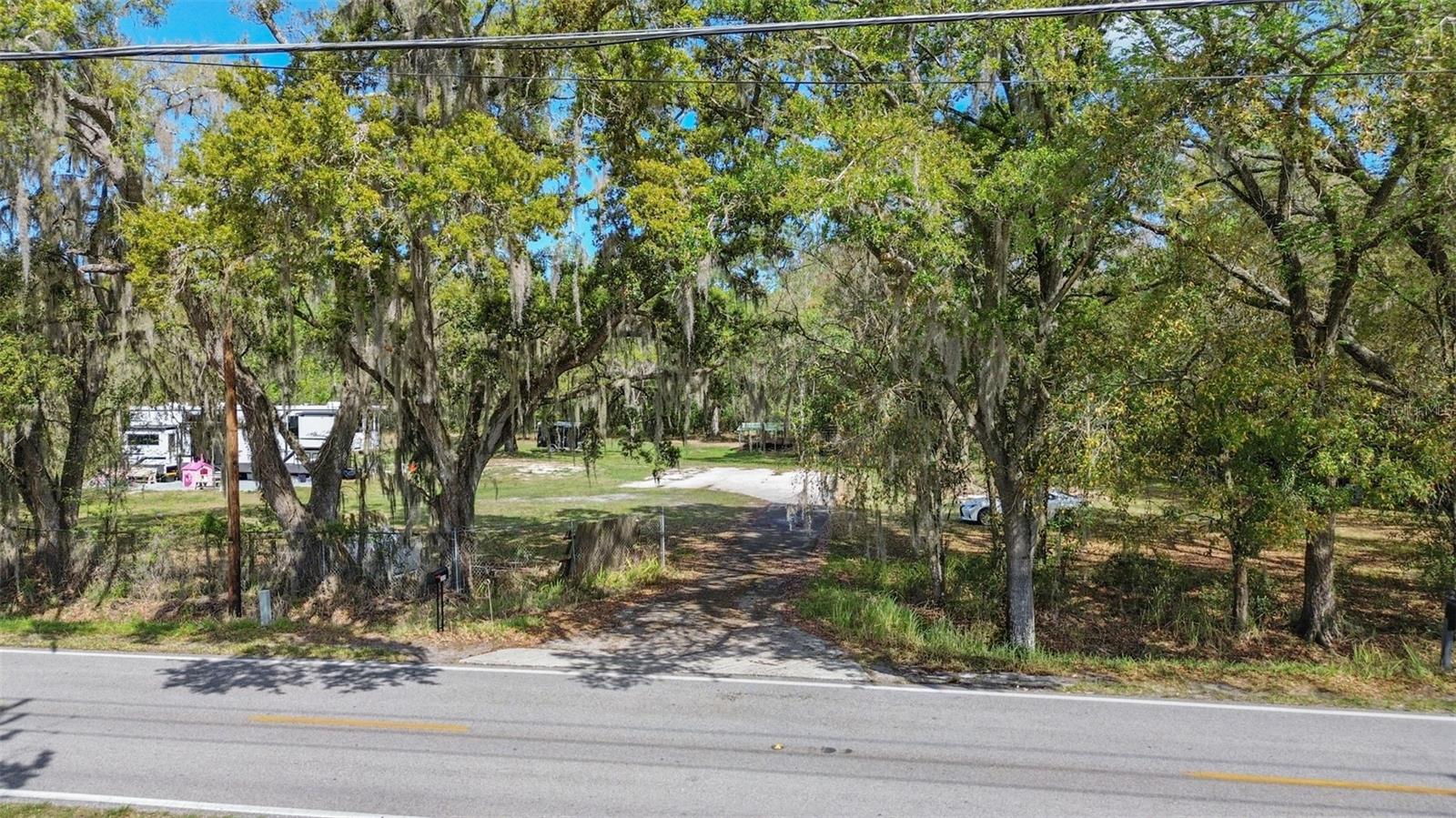 2015 W SOCRUM LOOP RD