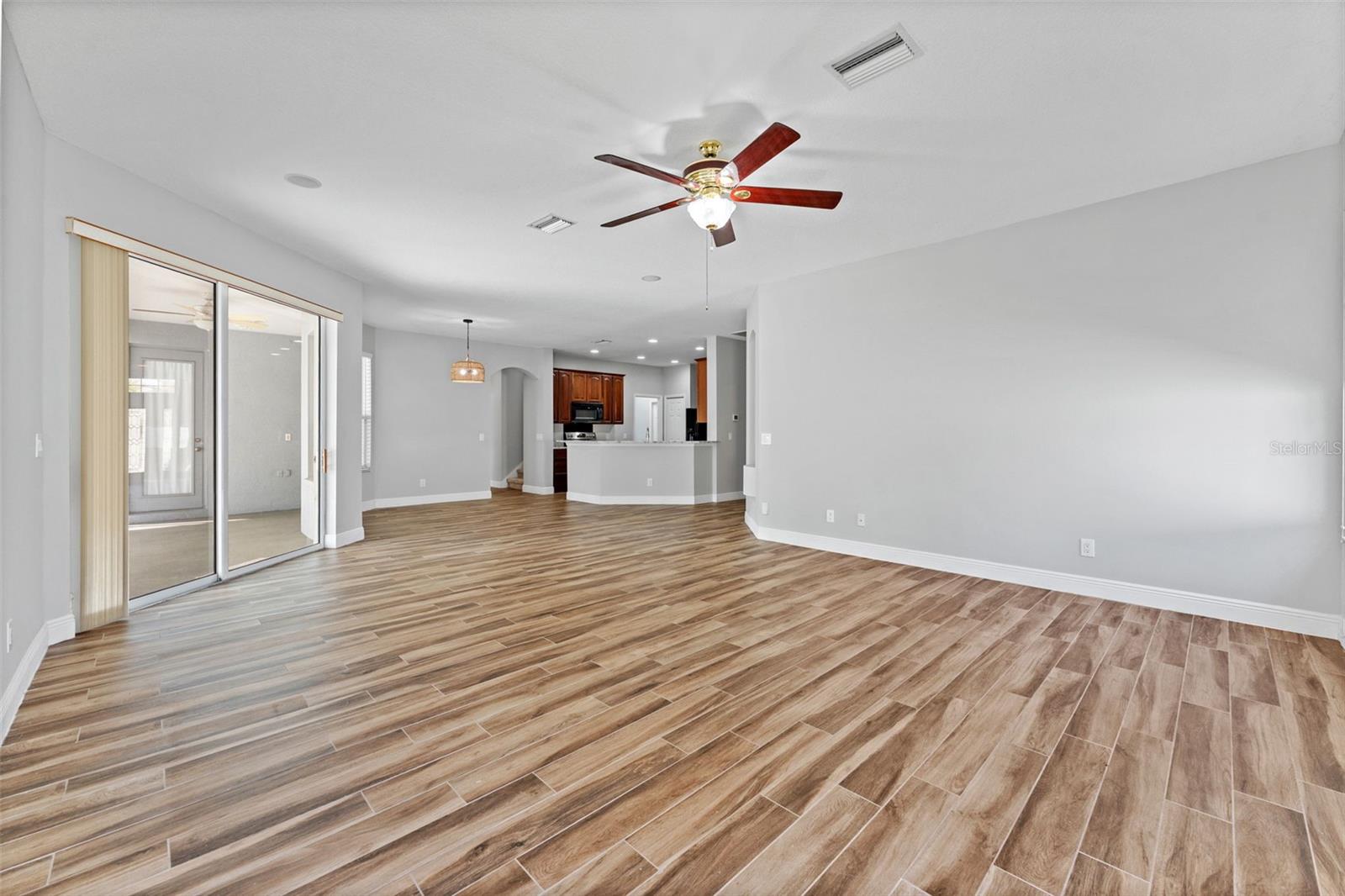 1625 GRAND HERITAGE BLVD