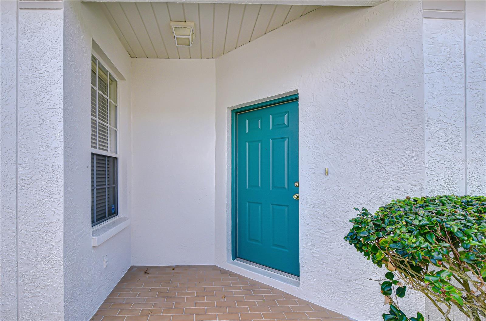 1832 SASSAFRAS DR