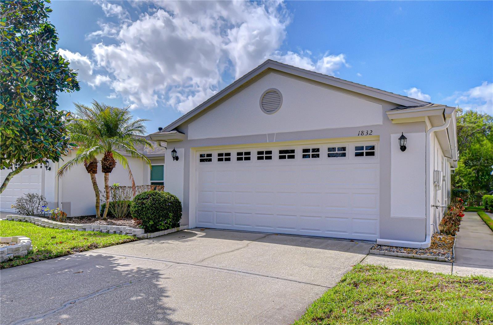 1832 SASSAFRAS DR