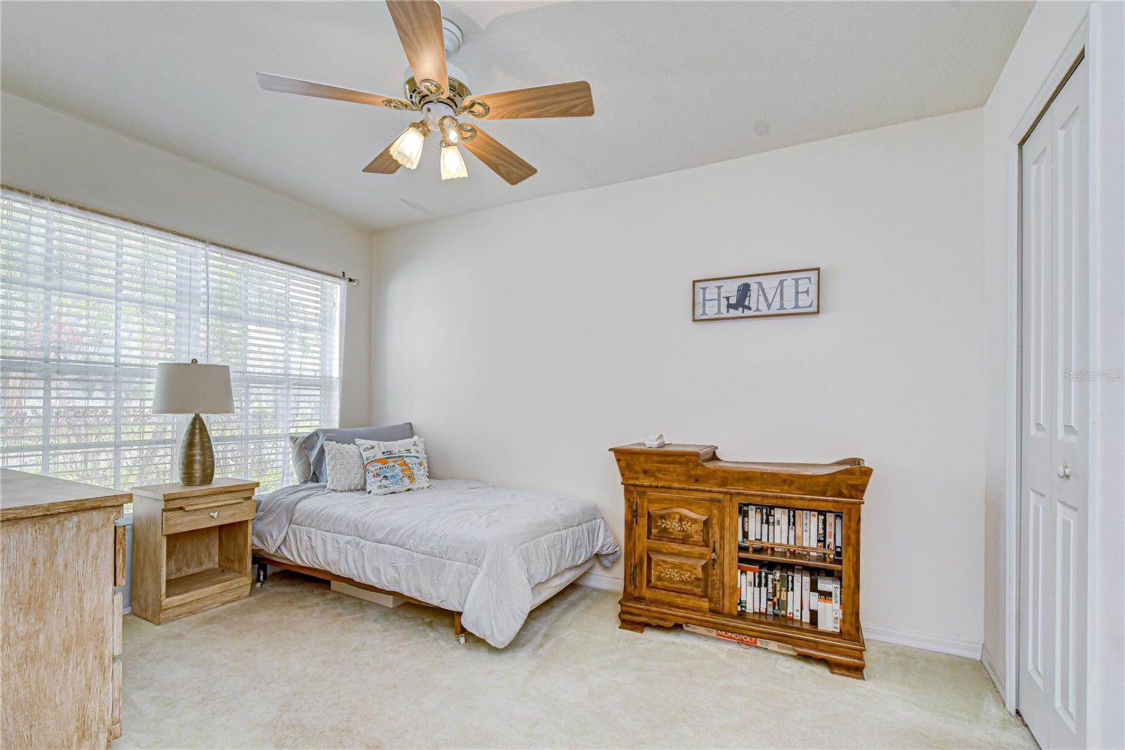 1832 SASSAFRAS DR