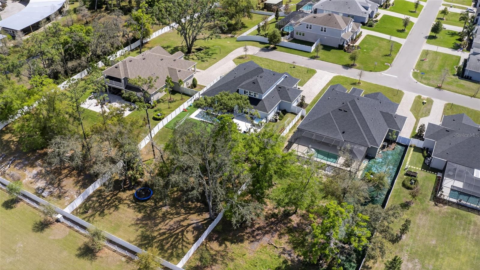 3188 BROWN BROCKET LN