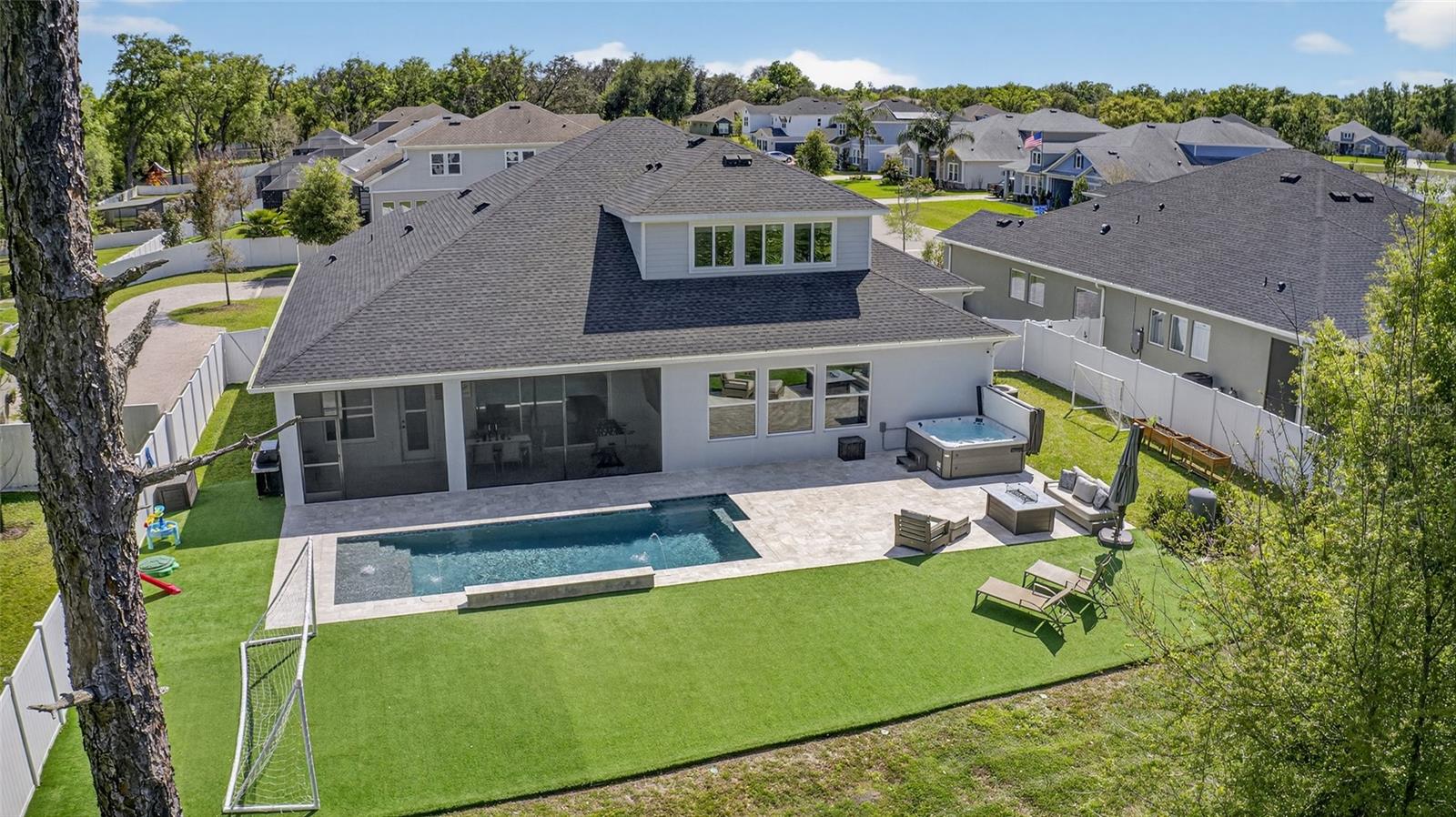 3188 BROWN BROCKET LN