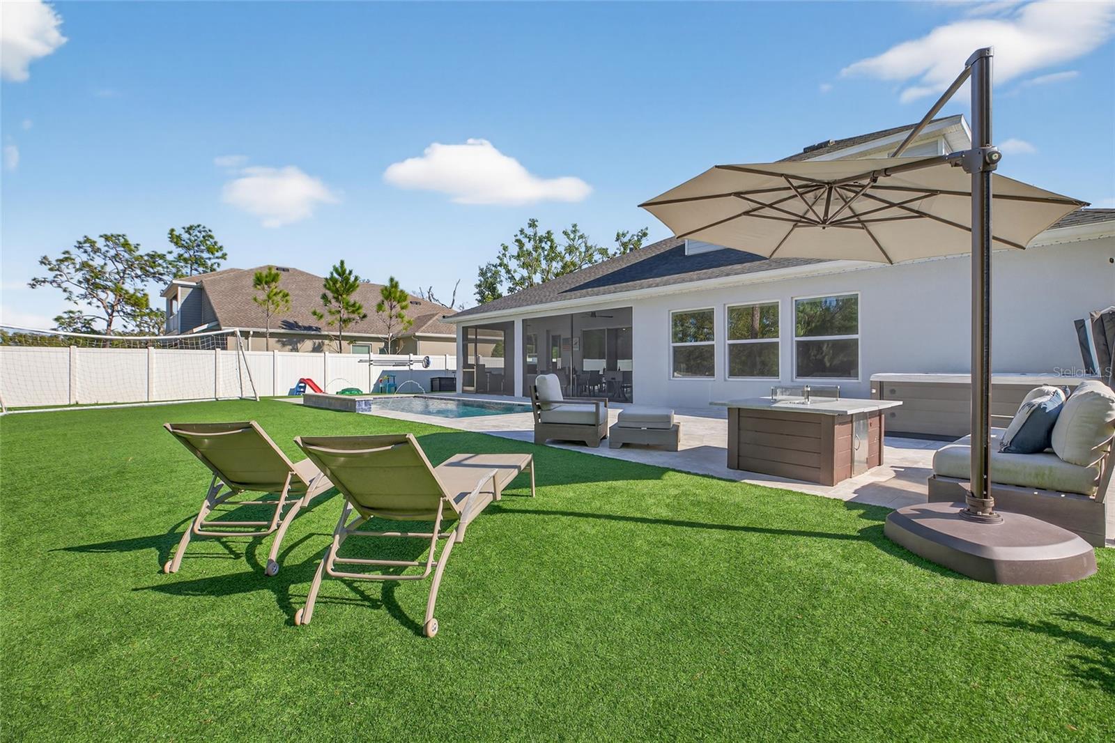 3188 BROWN BROCKET LN