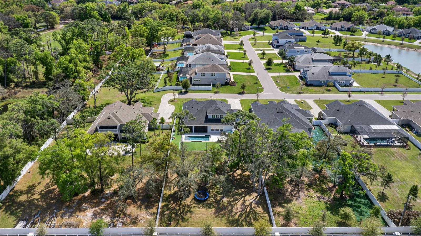 3188 BROWN BROCKET LN