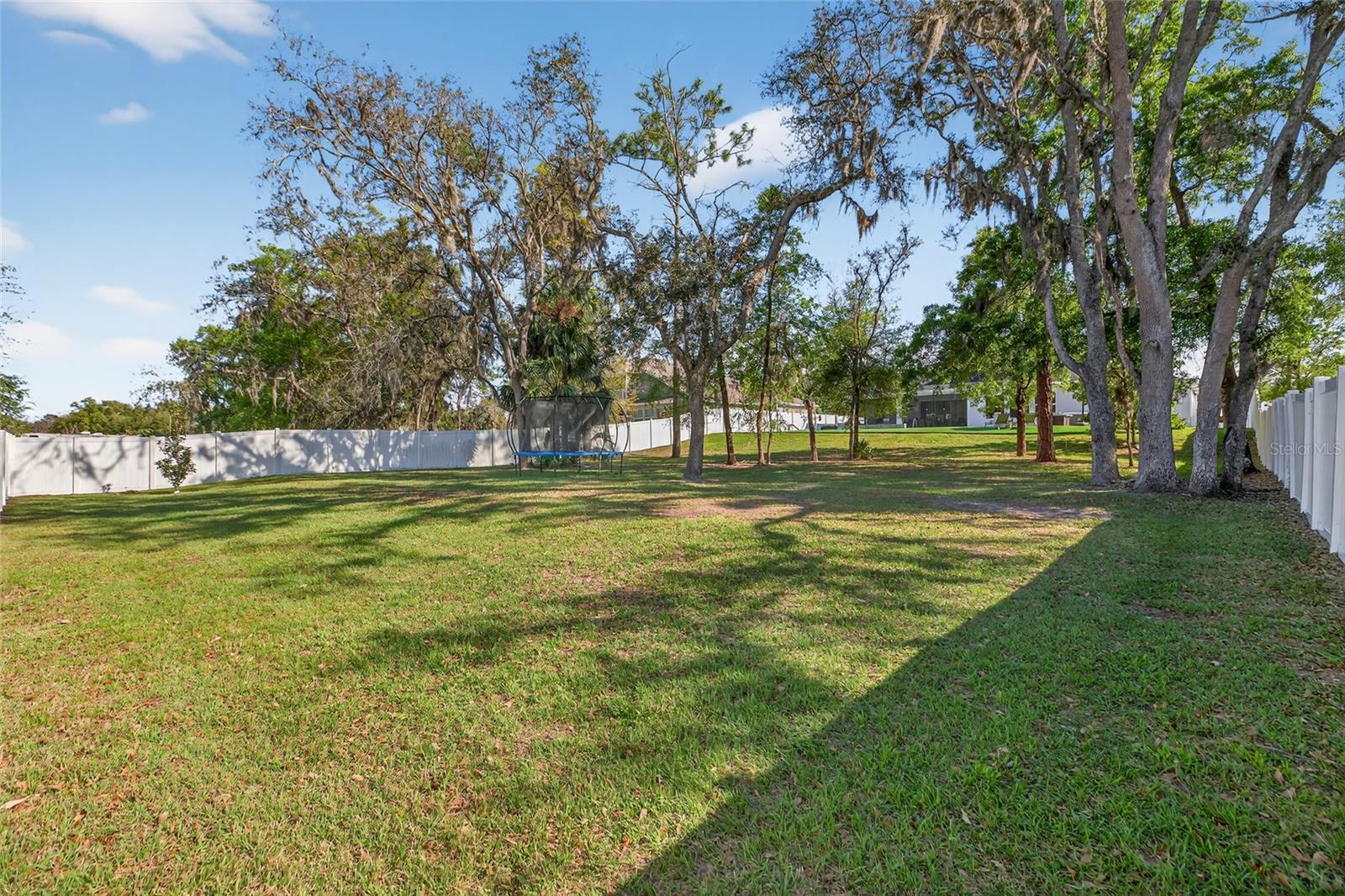 3188 BROWN BROCKET LN