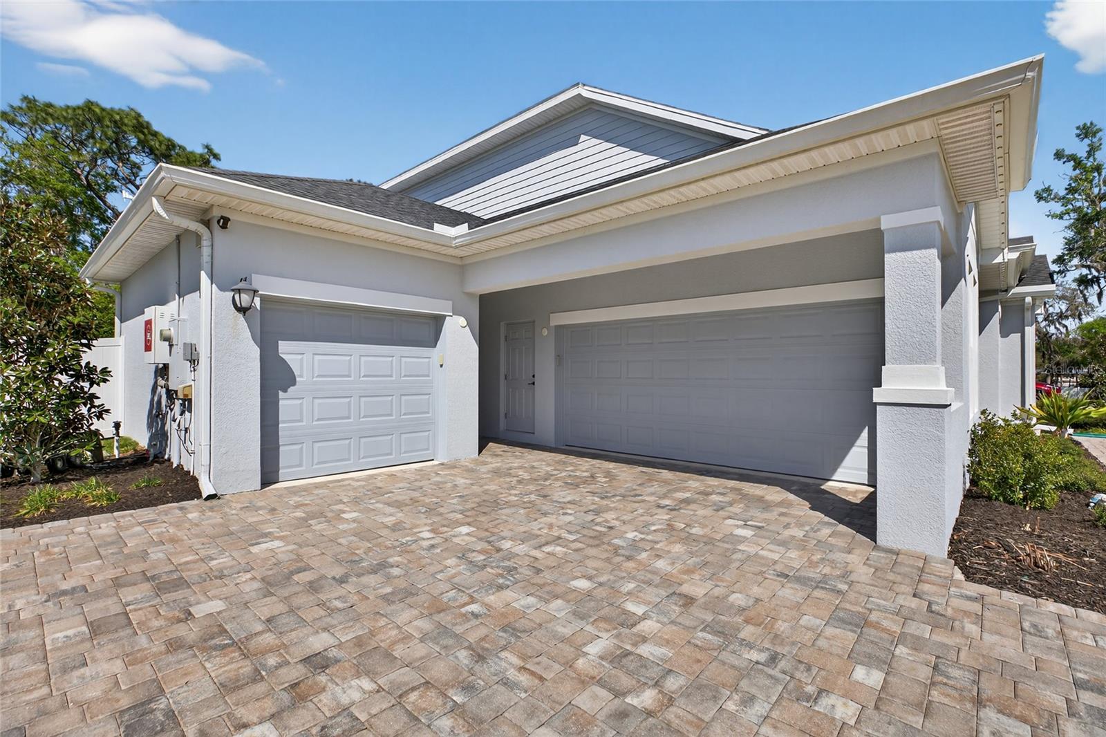 3188 BROWN BROCKET LN