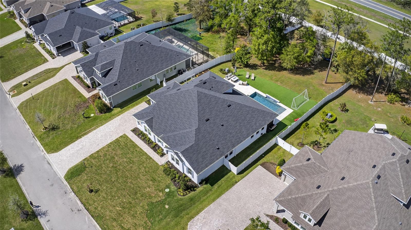 3188 BROWN BROCKET LN